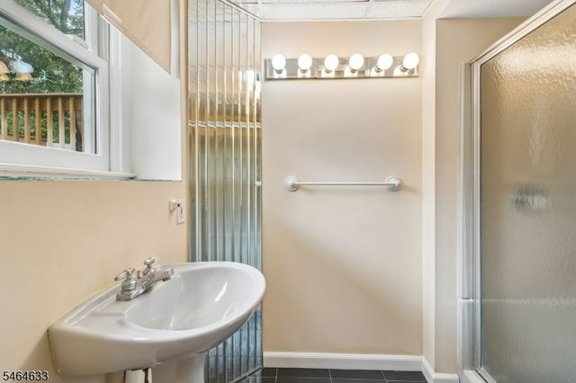 91 Ridge Dr, Livingston Twp., NJ 07039