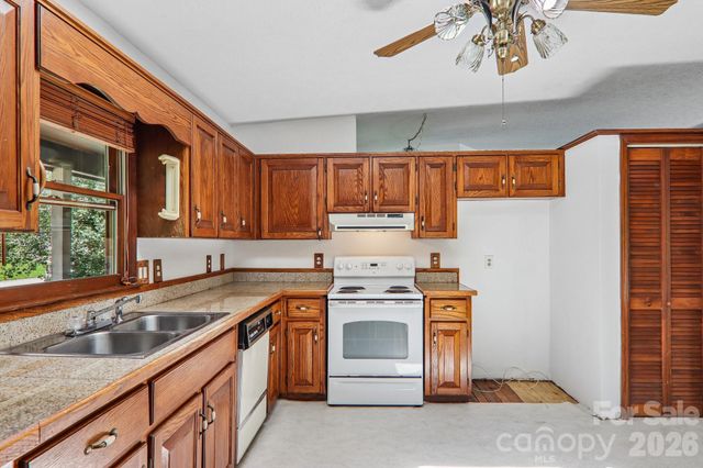 48 Chambers View Drive, Clyde, NC 28721