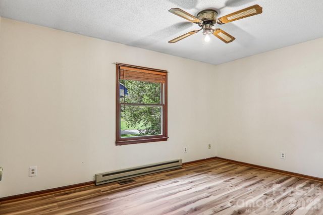48 Chambers View Drive, Clyde, NC 28721