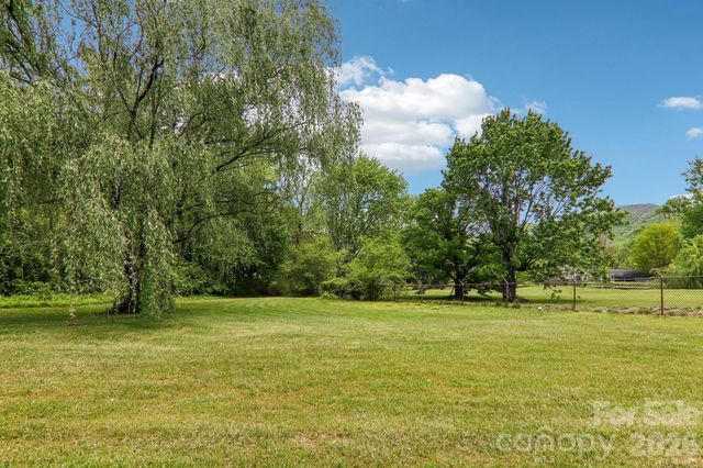 48 Chambers View Drive, Clyde, NC 28721