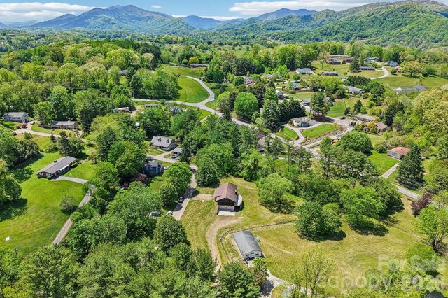 48 Chambers View Drive, Clyde, NC 28721