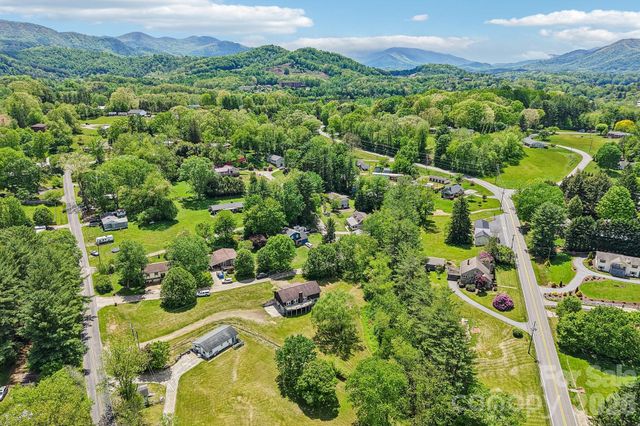 48 Chambers View Drive, Clyde, NC 28721