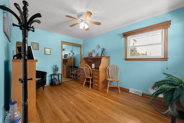 444 S Prospect Avenue, Itasca, IL 60143