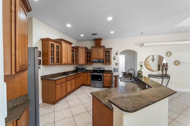 9012 W FLORA STREET, Tampa, FL 33615