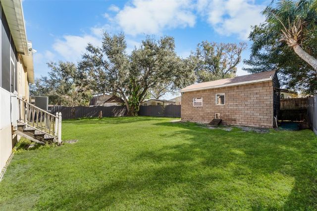 9012 W FLORA STREET, Tampa, FL 33615