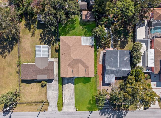 9012 W FLORA STREET, Tampa, FL 33615