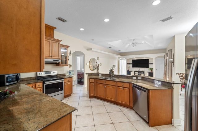 9012 W FLORA STREET, Tampa, FL 33615