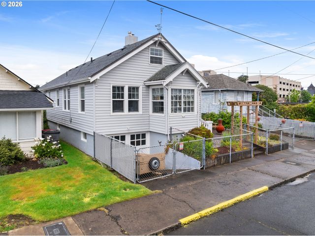 416 S DOWNING St, Seaside, OR 97138
