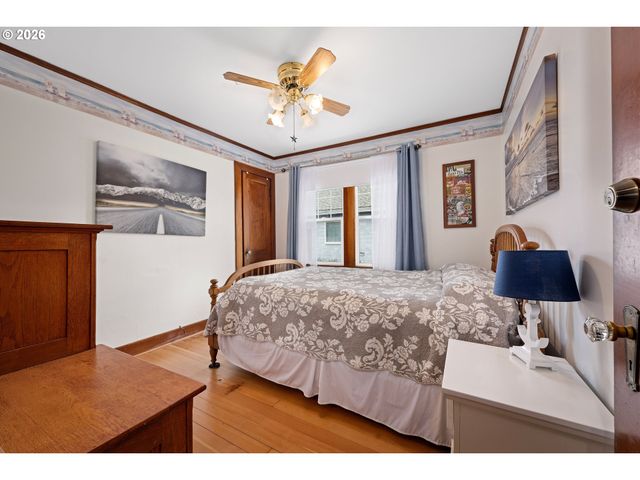416 S DOWNING St, Seaside, OR 97138