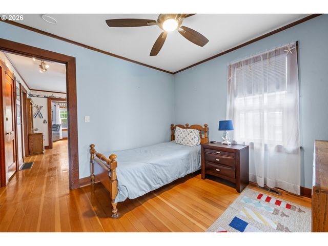 416 S DOWNING St, Seaside, OR 97138