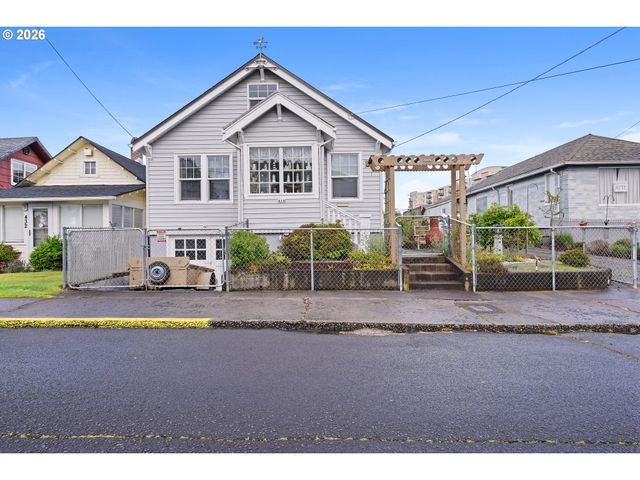 416 S DOWNING St, Seaside, OR 97138