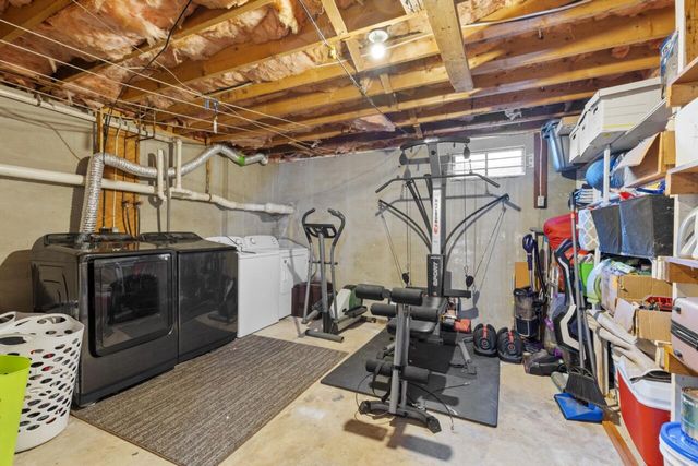 300 Falmouth Road APT 20D, Mashpee, MA 02649