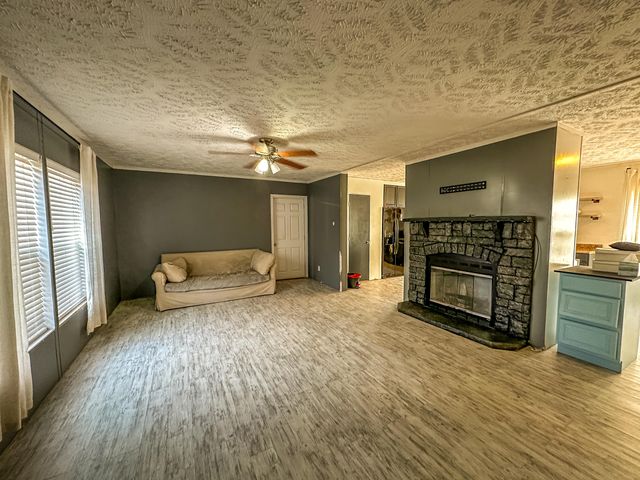 52 Coon Ridge Drive, Cannon, KY 40923