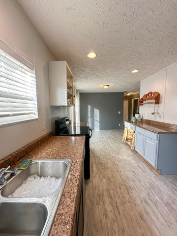 52 Coon Ridge Drive, Cannon, KY 40923