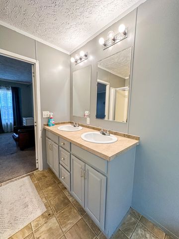 52 Coon Ridge Drive, Cannon, KY 40923