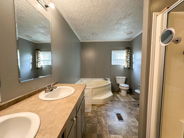 52 Coon Ridge Drive, Cannon, KY 40923