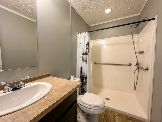 52 Coon Ridge Drive, Cannon, KY 40923