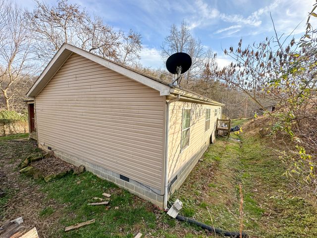 52 Coon Ridge Drive, Cannon, KY 40923