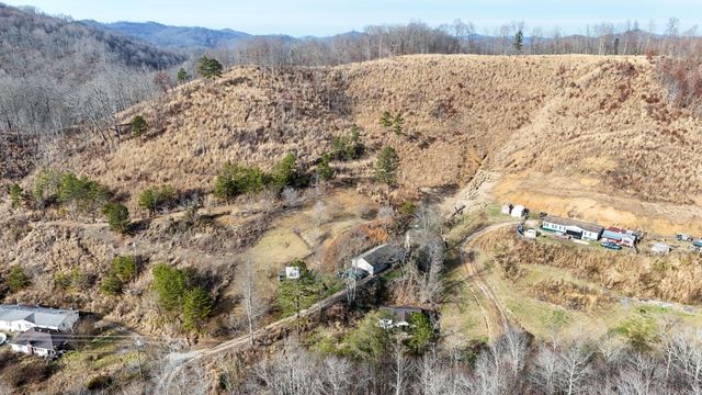 52 Coon Ridge Drive, Cannon, KY 40923