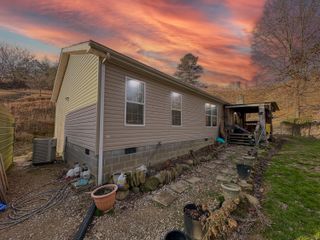 52 Coon Ridge Drive, Cannon, KY 40923