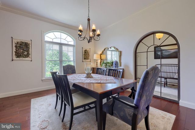 144 MEADOW LN, Lancaster, PA 17601