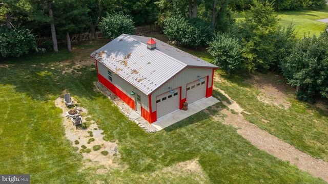 144 MEADOW LN, Lancaster, PA 17601