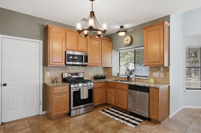 502 Cedar LN, Pflugerville, TX 78660