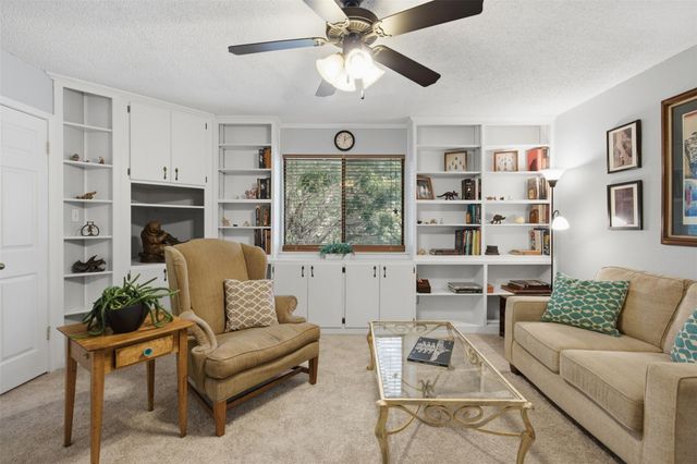 502 Cedar LN, Pflugerville, TX 78660