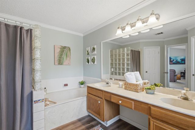 502 Cedar LN, Pflugerville, TX 78660