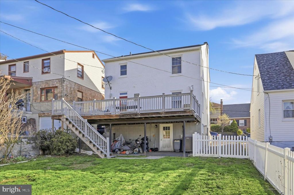 Image 35 of property listing at 806 TROST AVE, Cumberland, MD 21502