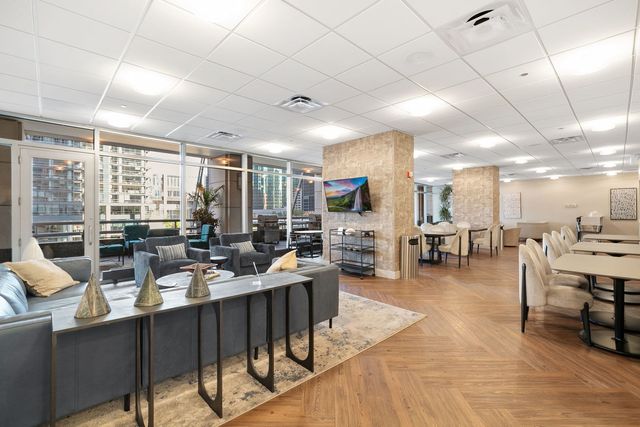 333 N Canal Street 1403, Chicago, IL 60606