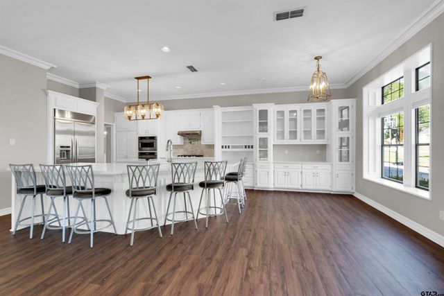 1710 Brandywine Dr, Tyler, TX 75703