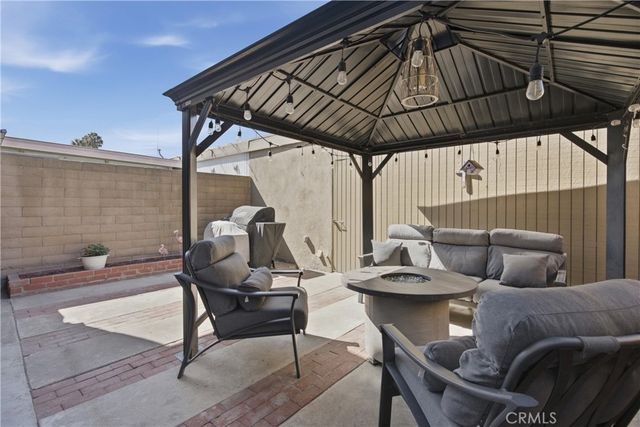 10204 Durango River Court, Fountain Valley, CA 92708
