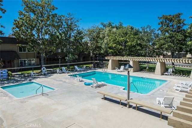 10204 Durango River Court, Fountain Valley, CA 92708