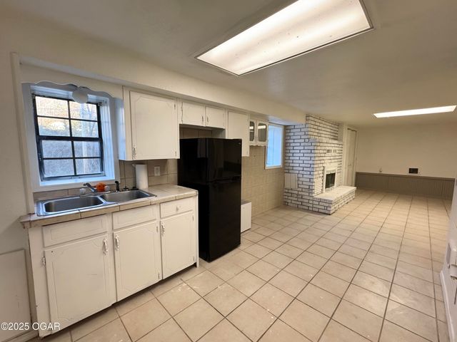 321 W HIghway F, Anderson, MO 64831