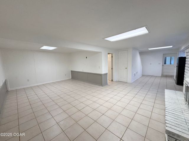 321 W HIghway F, Anderson, MO 64831