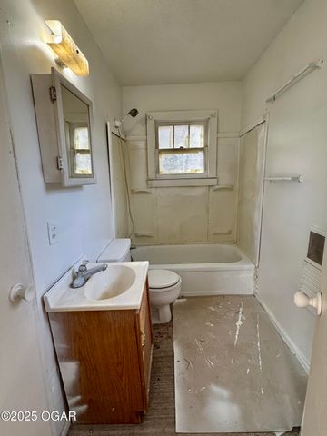 321 W HIghway F, Anderson, MO 64831