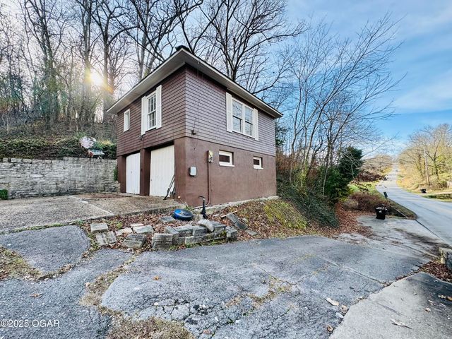 321 W HIghway F, Anderson, MO 64831