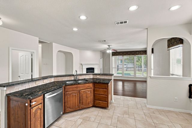 4641 Prickly Pear Drive, Fort Worth, TX 76244