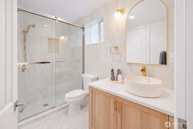 2025 S Ingersoll Pl, Seattle, WA 98144