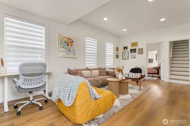 2025 S Ingersoll Pl, Seattle, WA 98144