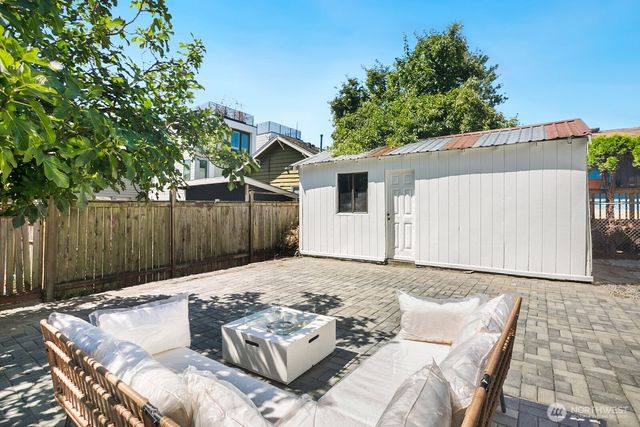 2025 S Ingersoll Pl, Seattle, WA 98144