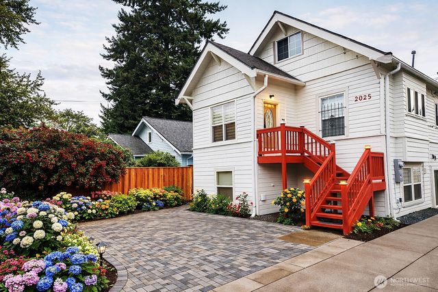 2025 S Ingersoll Pl, Seattle, WA 98144