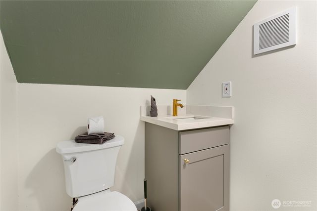 2025 S Ingersoll Pl, Seattle, WA 98144