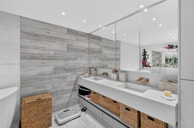 2301 Collins Avenue 440443, Miami Beach, FL 33139