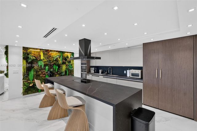 2301 Collins Avenue 440443, Miami Beach, FL 33139