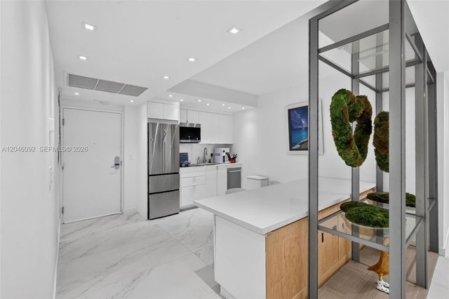 2301 Collins Avenue 440443, Miami Beach, FL 33139