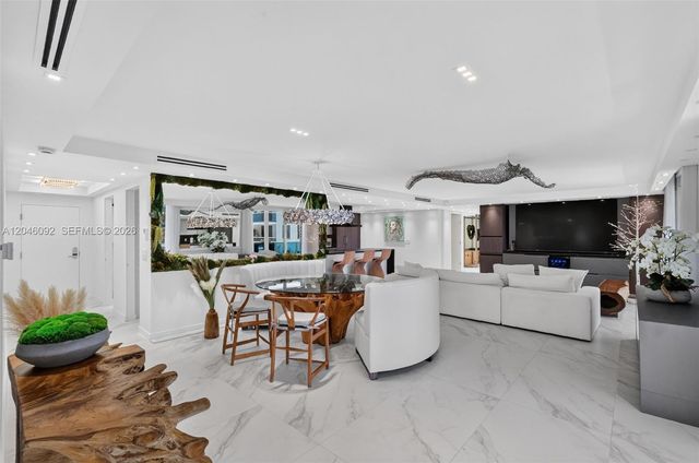 2301 Collins Avenue 440443, Miami Beach, FL 33139