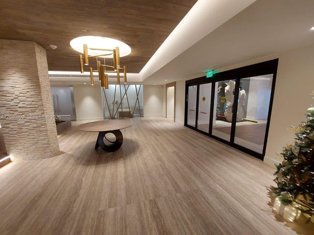 2301 Collins Avenue 440443, Miami Beach, FL 33139