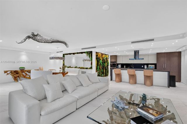 2301 Collins Avenue 440443, Miami Beach, FL 33139